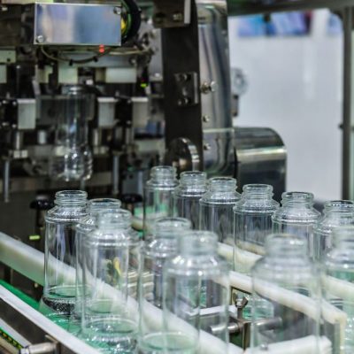 transferencia-botellas-clear-lass-sistemas-transporte-automatizados-automatizacion-industrial-paquetes